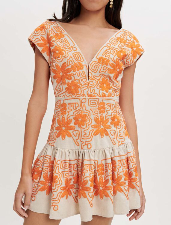 Kleid mit Allover-Stickerei - Sommer Kollektion 2022 - MAJE