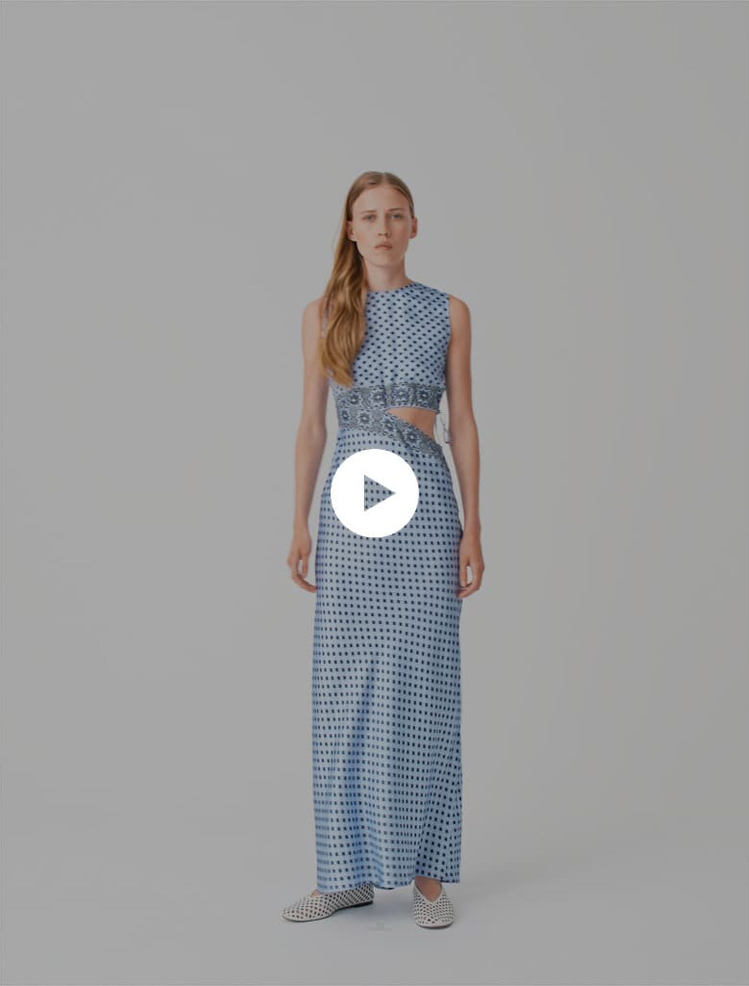Bedrucktes Kleid mit Aussparung