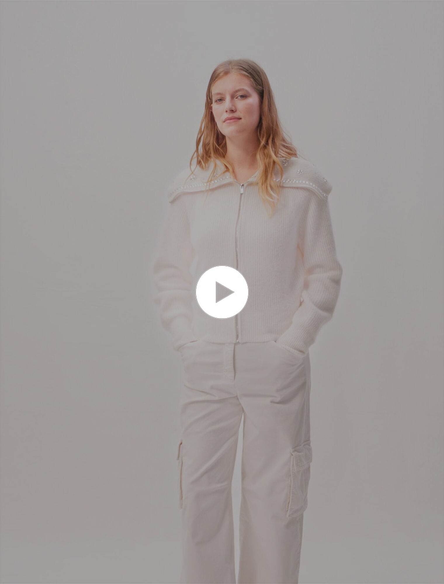 Cardigan mit Schmuckkragen