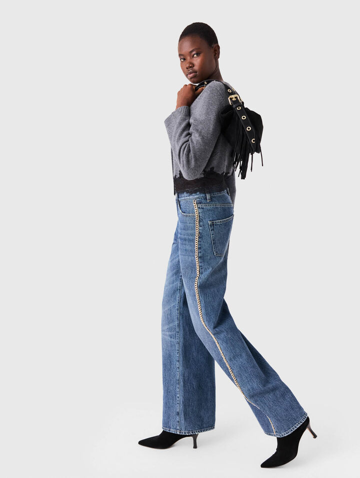 Weite Jeans mit Ketten