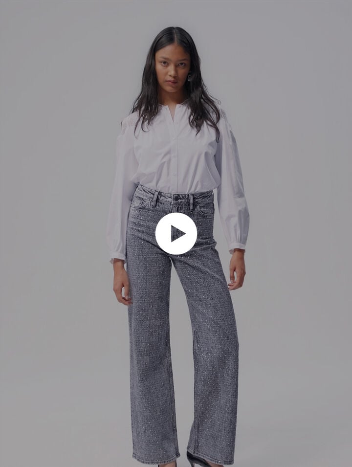 Jeans mit Strassbesatz