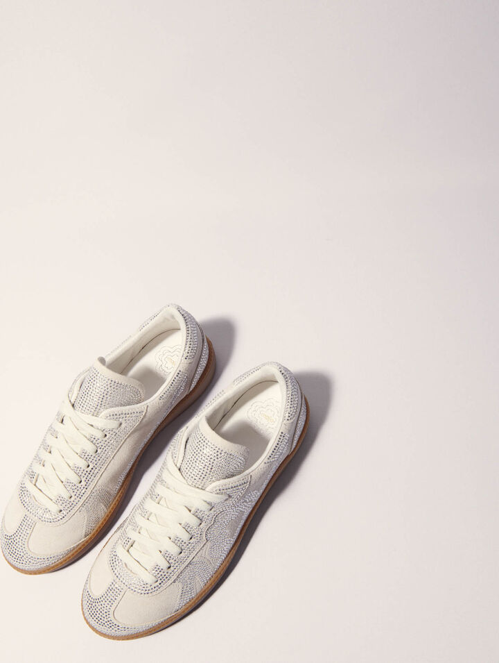 Lässige Turnschuhe mit Strass