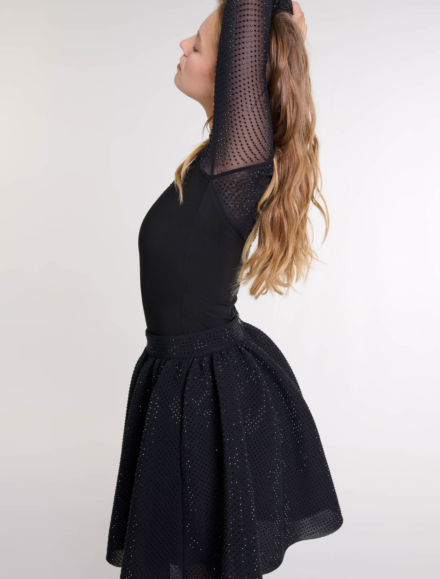 Kurzer weiter Rock mit Strass