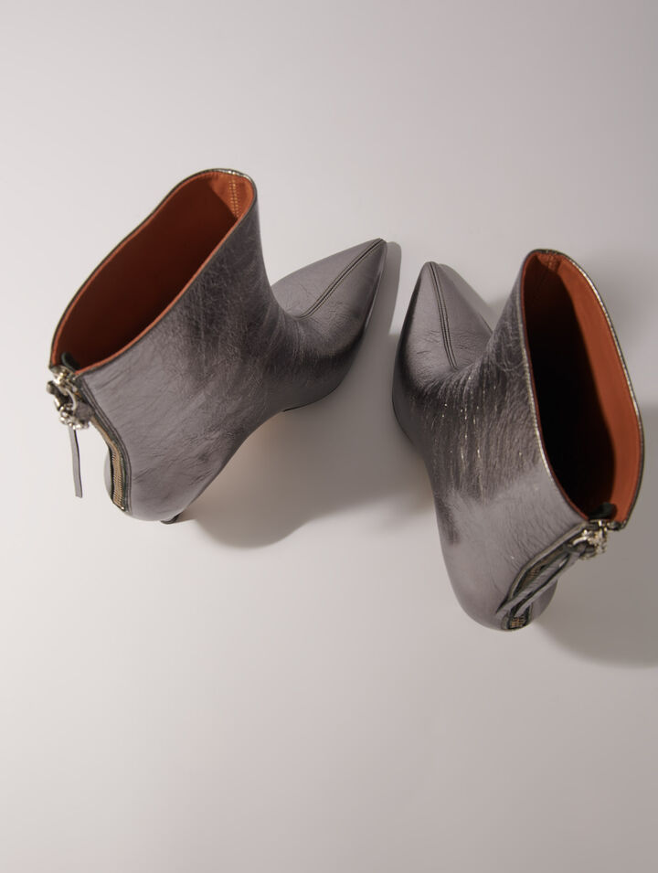 Spitze Metallic-Stiefeletten