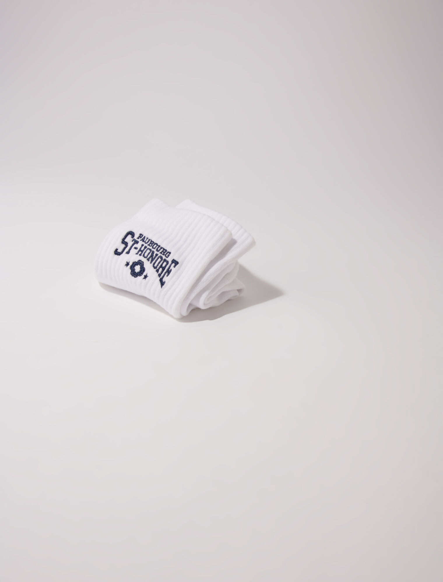 Socken mit Saint Honoré-Stickerei