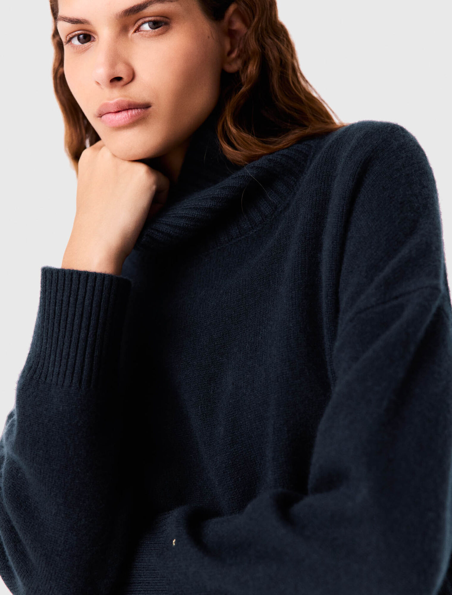 Kaschmirpullover mit Stehkragen