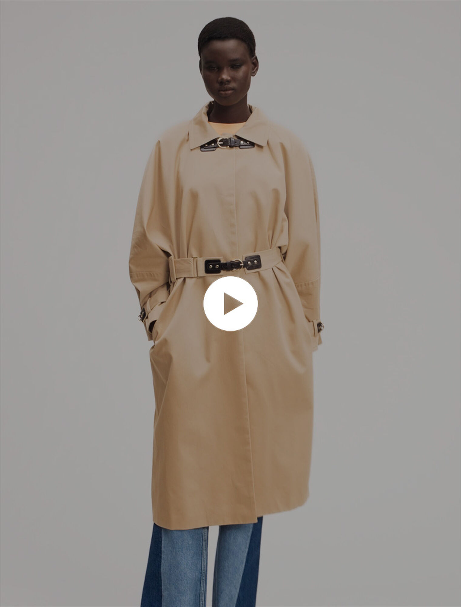 Langer Trenchcoat