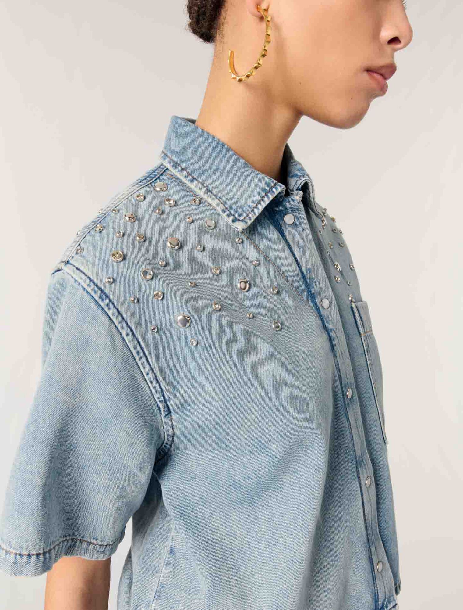 Denimhemd mit Nieten