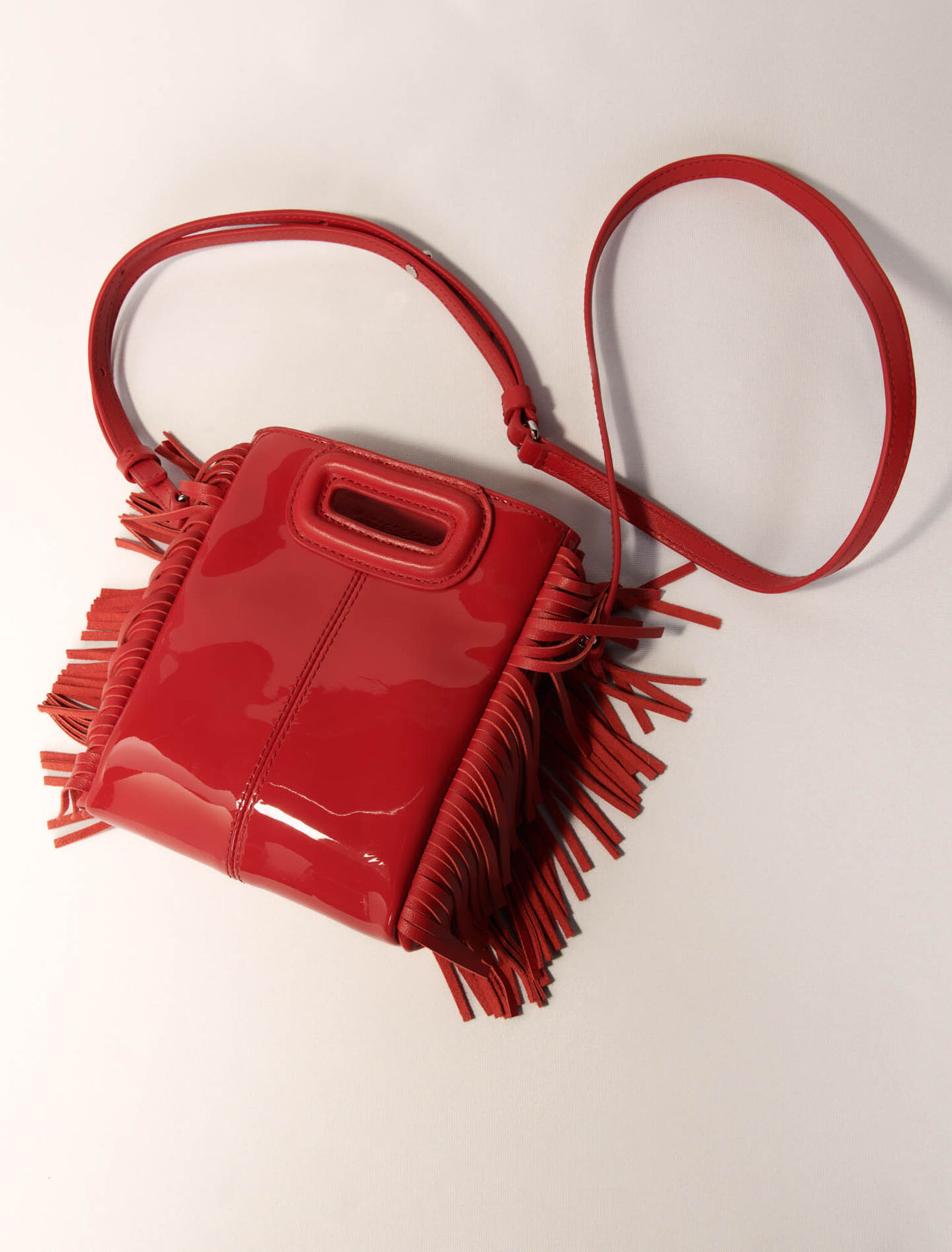 Tasche M Mini aus Lackleder