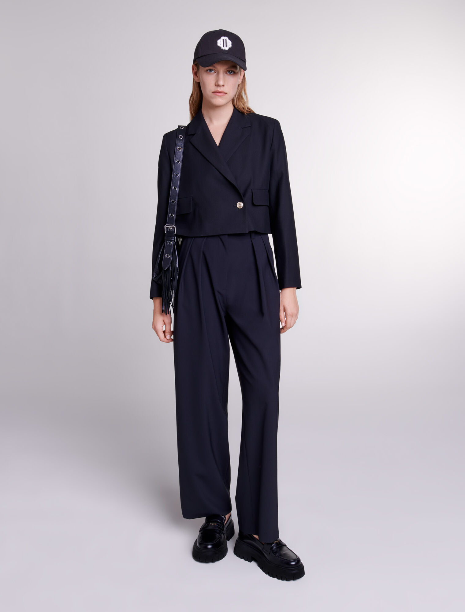 Short straight-fit jacket