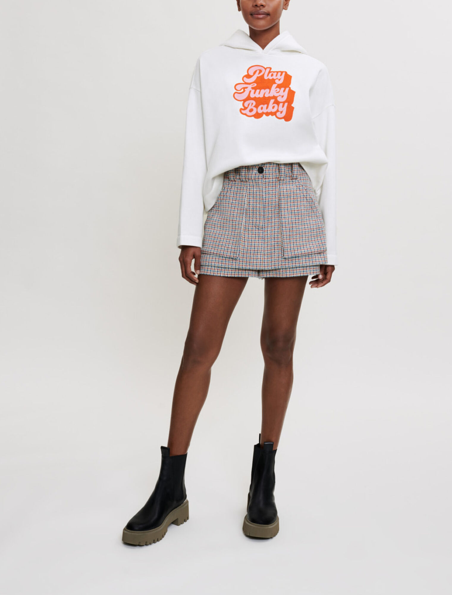Sweatshirt mit 70er-Jahre-Stickerei