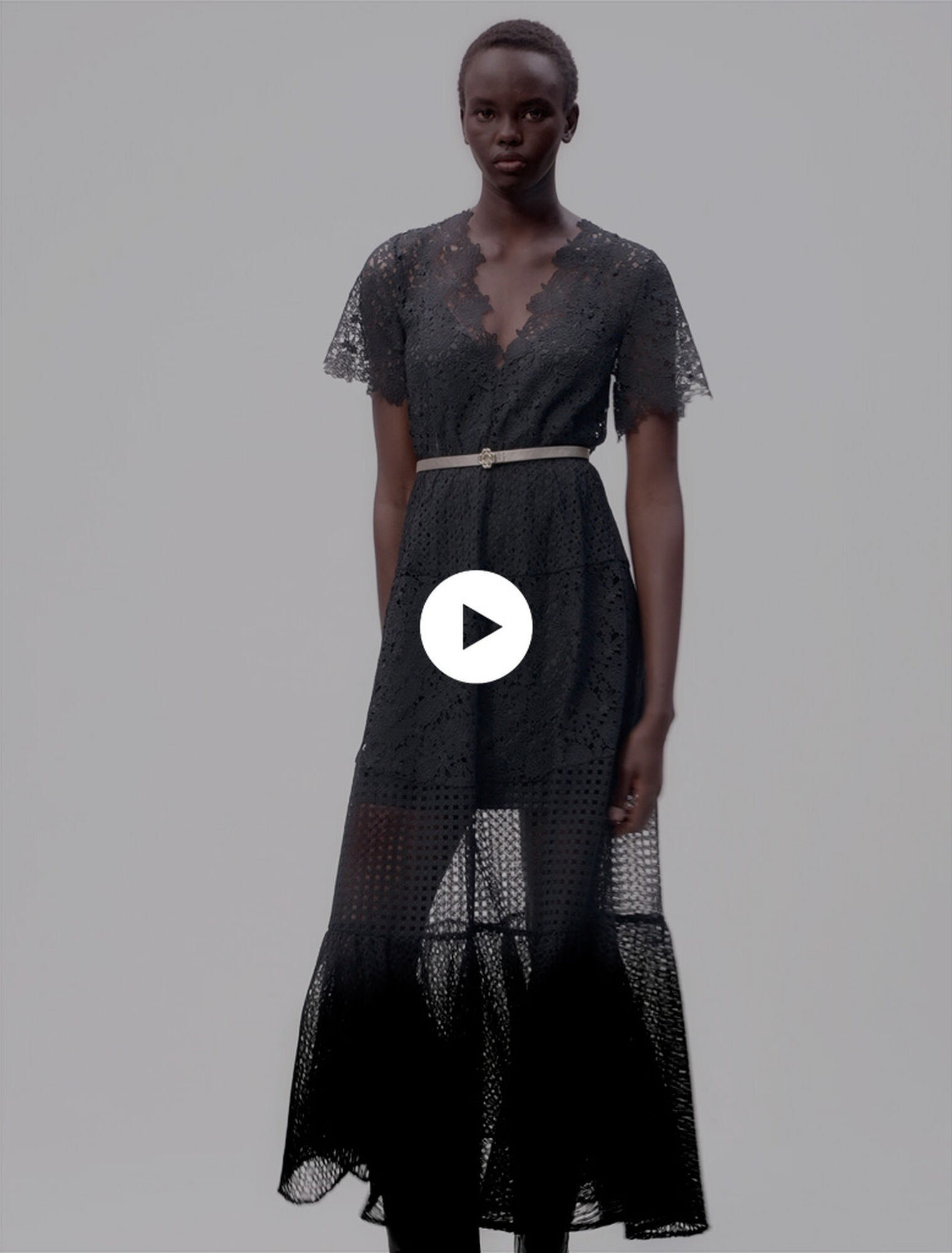 Langes Kleid aus Spitze