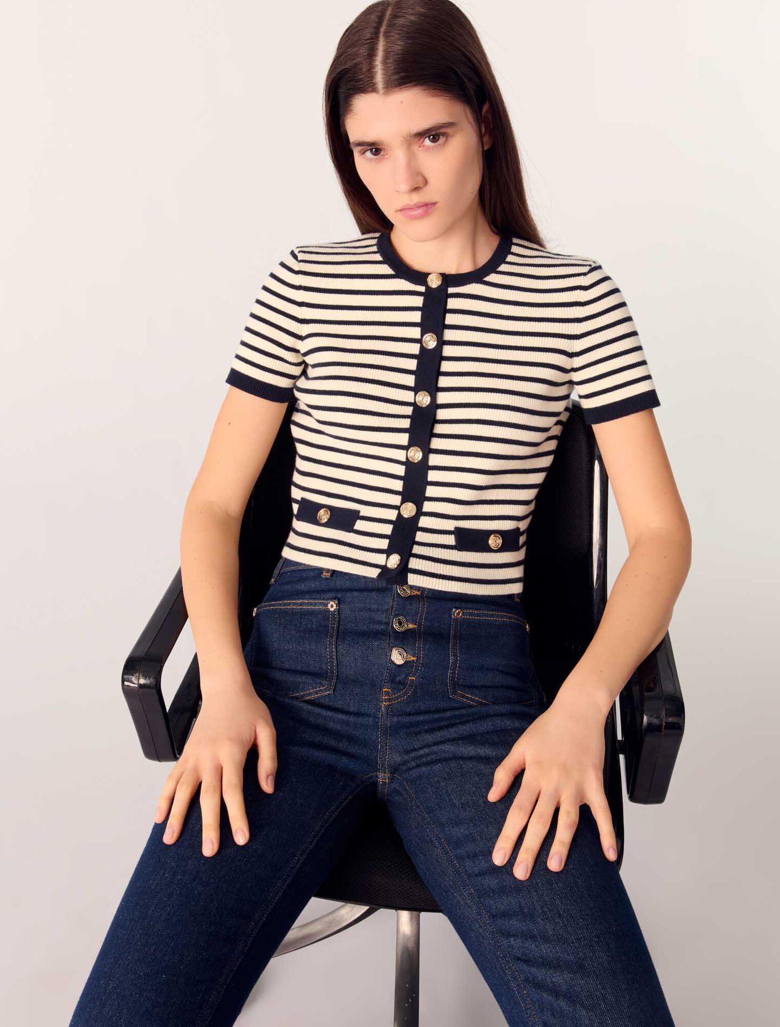 Kurzer Rippstrick-Cardigan