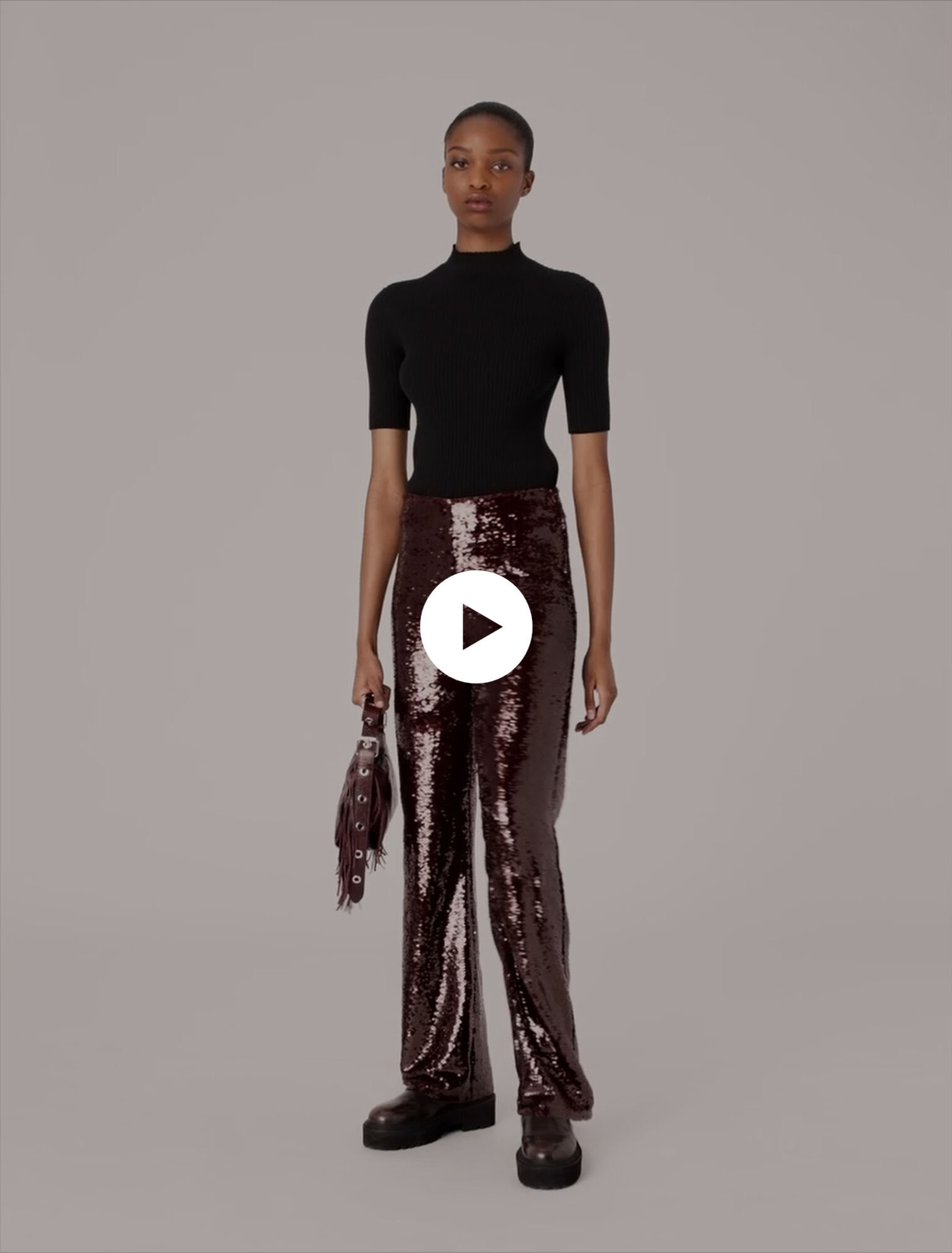 Bestickte Hose mit Pailletten