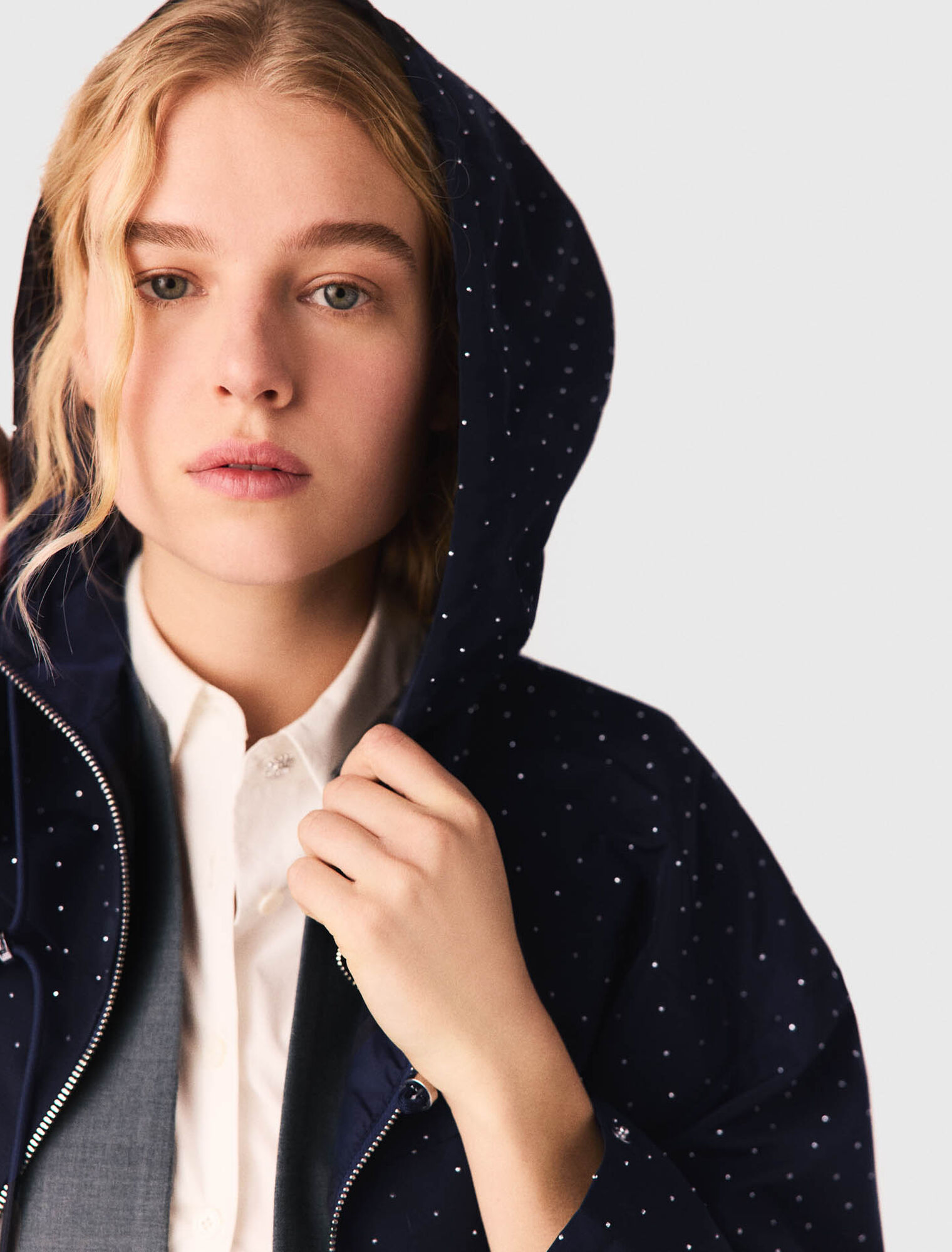 Windjacke mit Strass und Kapuze