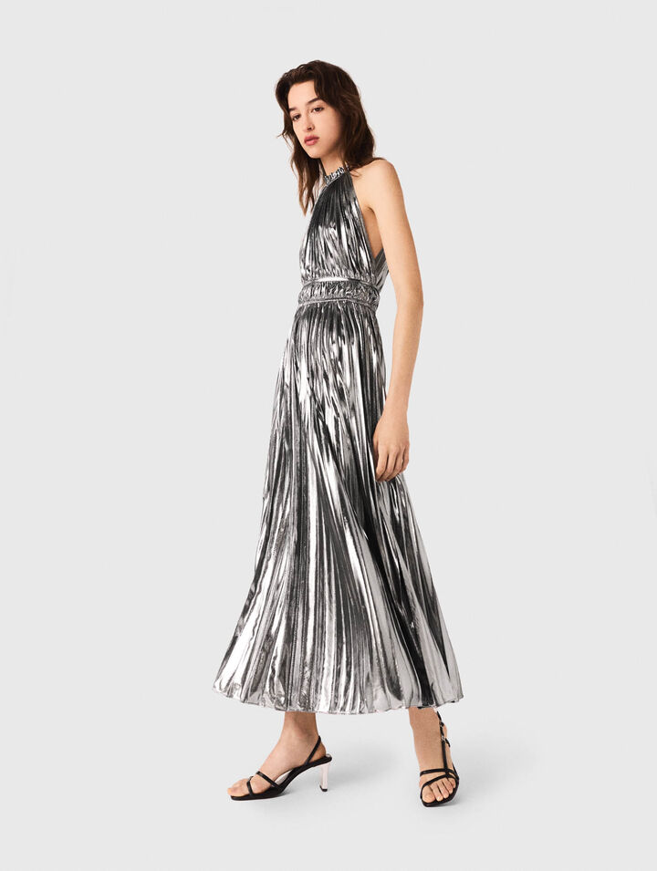 Langes plissiertes Kleid
