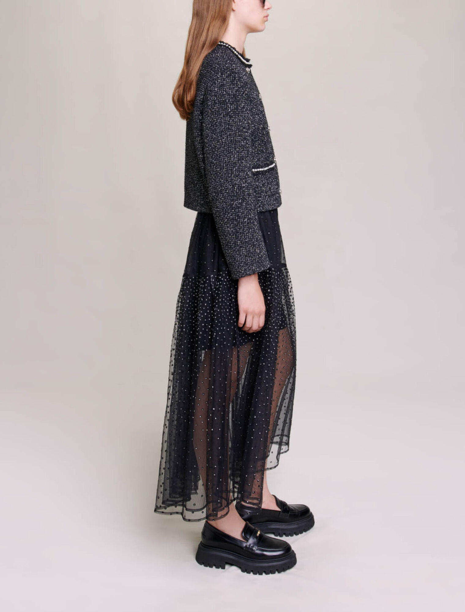 Kurze Jacke mit Perlen