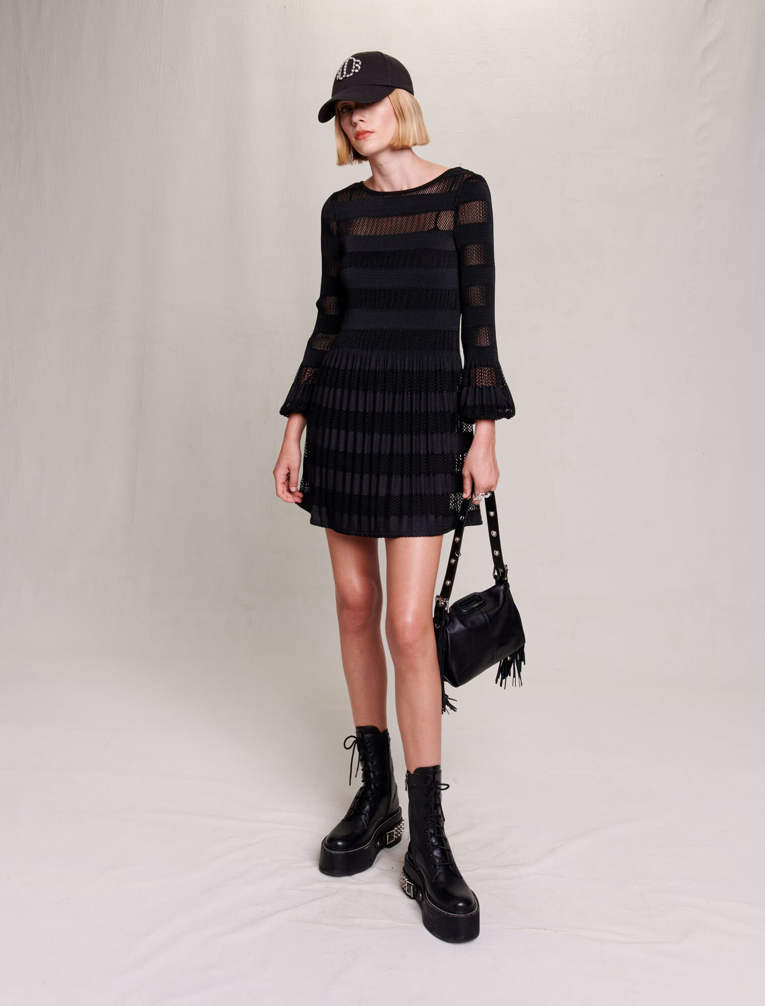 Kurzes Kleid aus Ajour-Strick