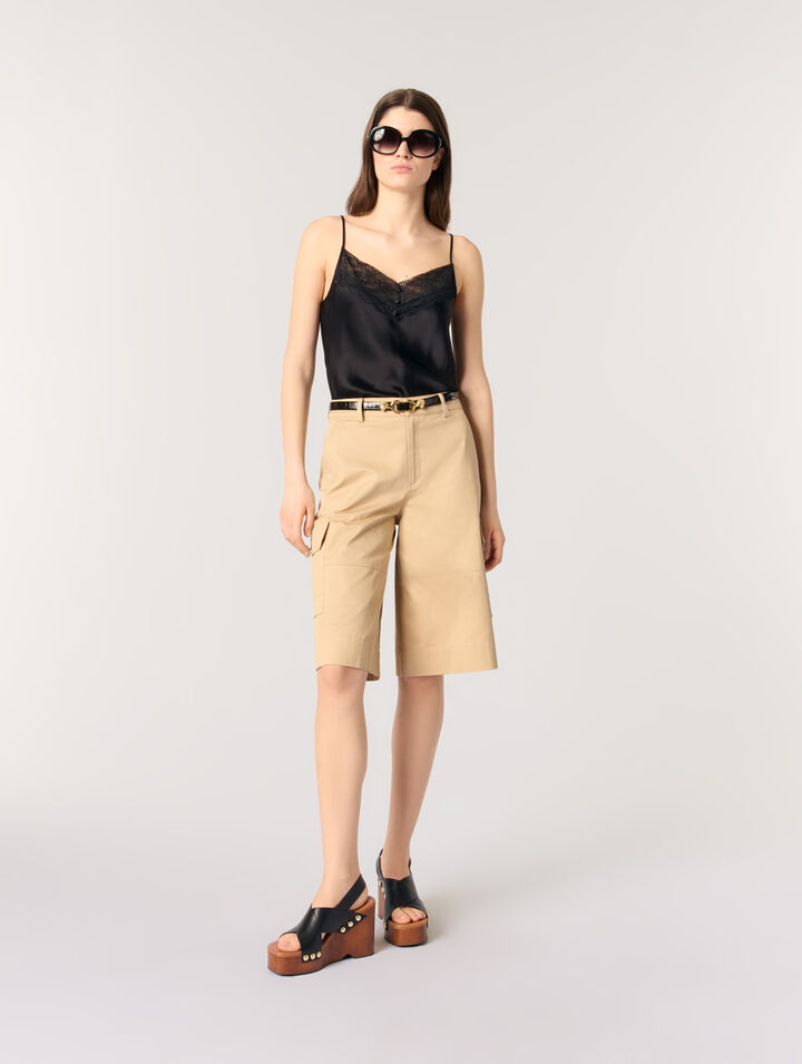 Top aus Seidensatin und Spitze