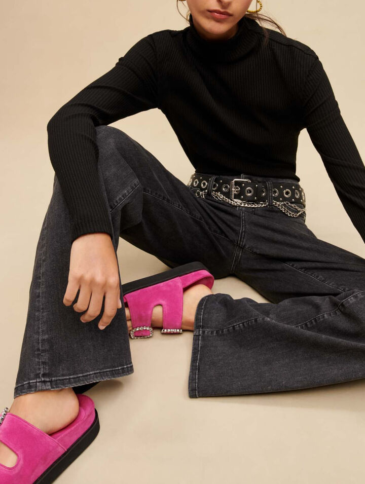 Schwarze Baggy-Jeans mit G&uuml;rtel