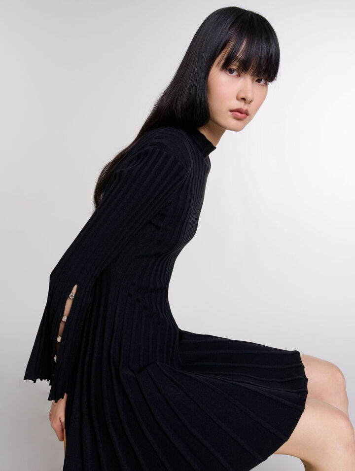 Kurzes Strickkleid