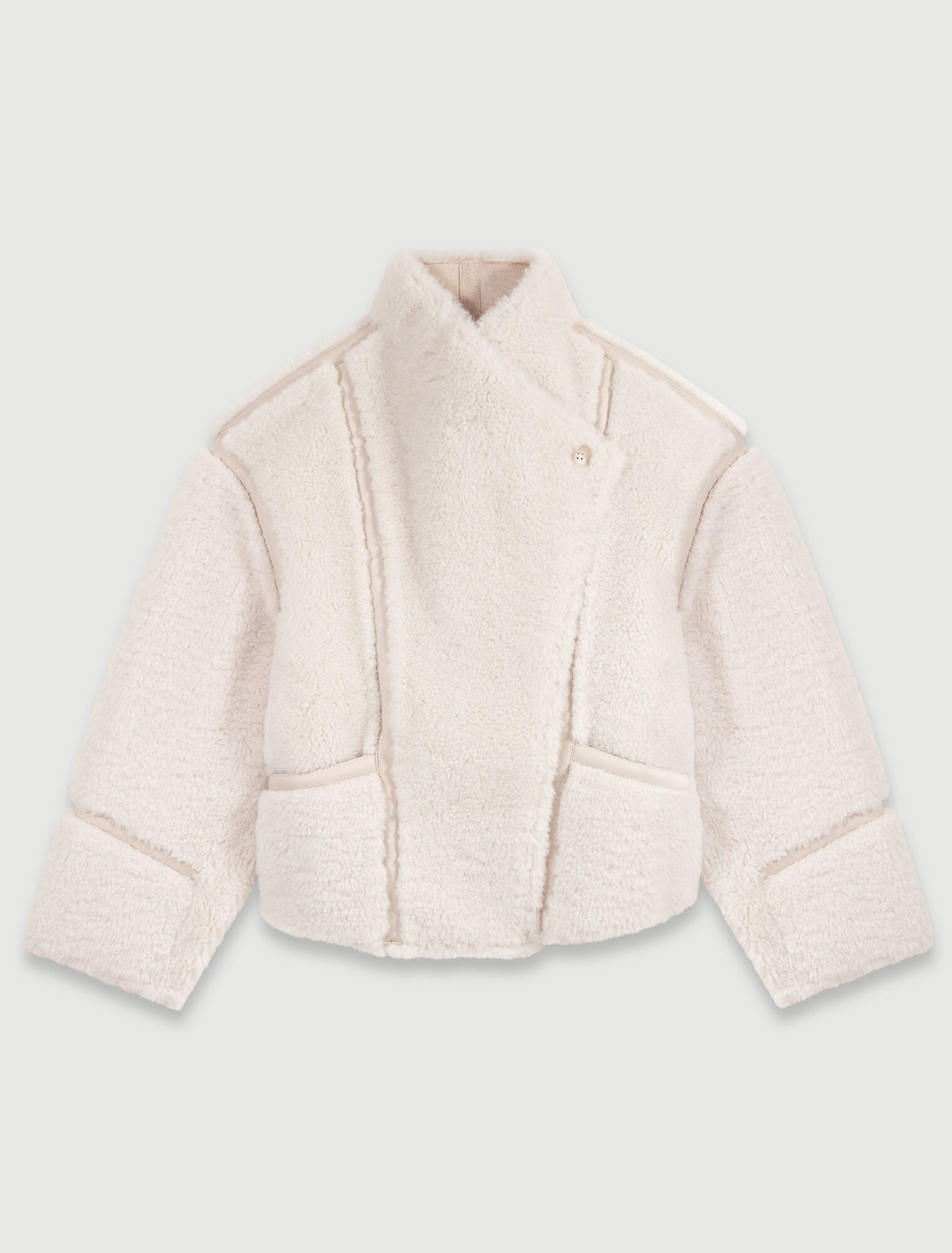 Kurzer Kunstpelzmantel