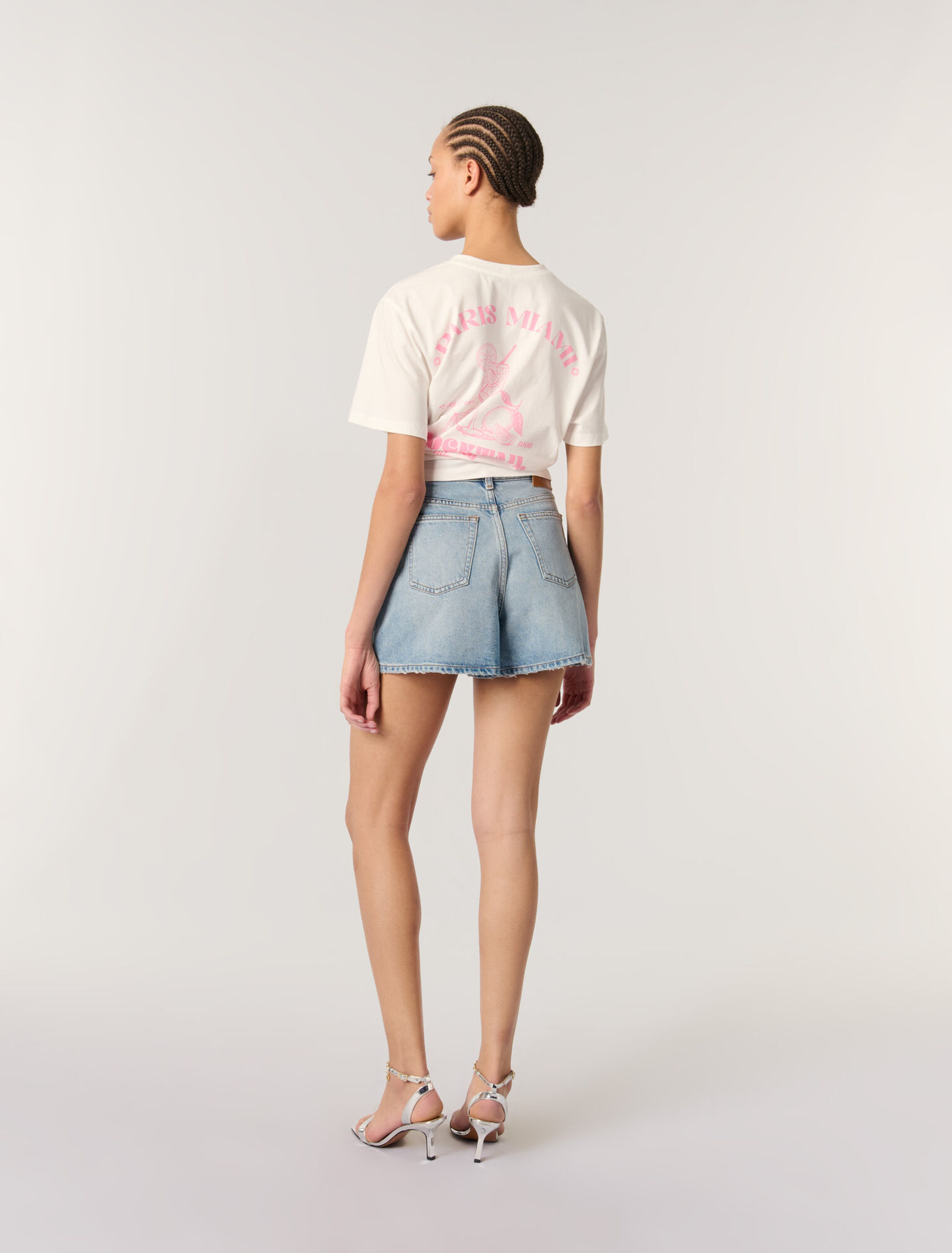 Denim-Shorts mit Nieten