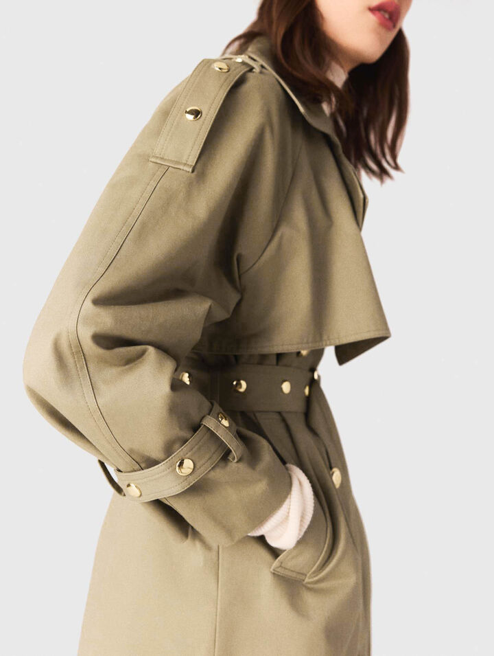 Trenchcoat mit Nieten und Kragen