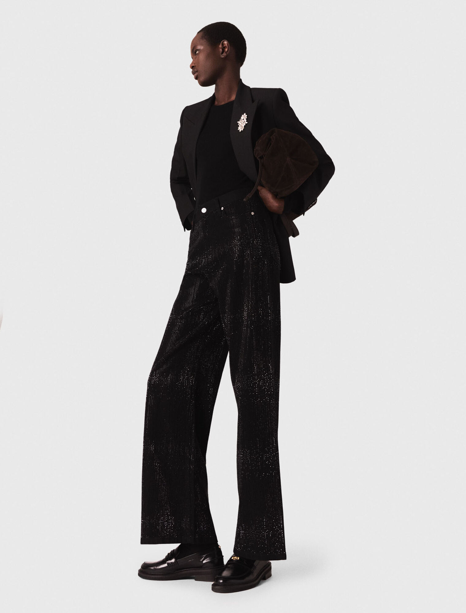 Weite Jeans mit Strass