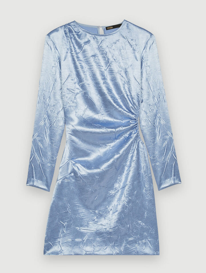 Körpernahes Kleid aus Satin