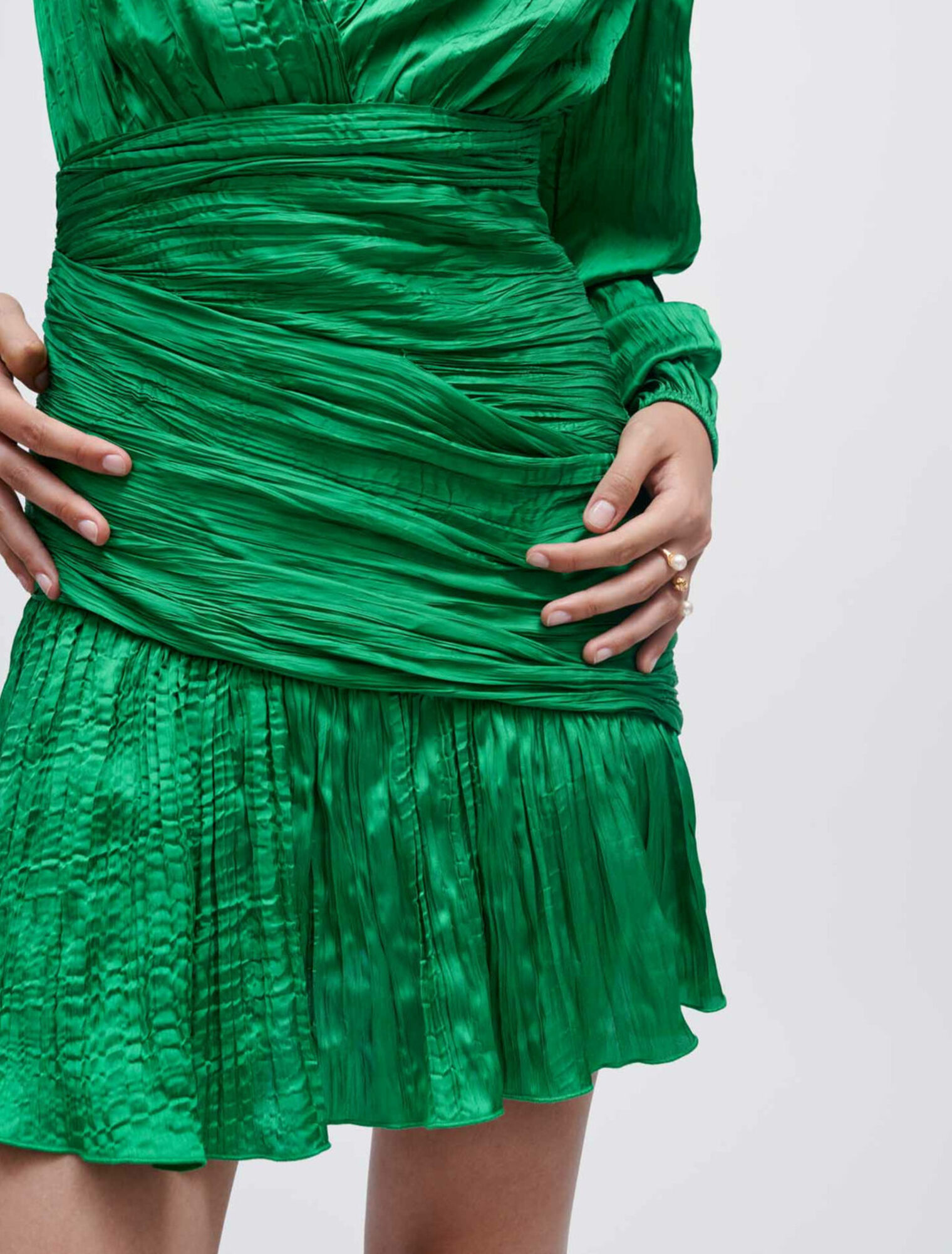 Körpernahes Kleid aus Lamé