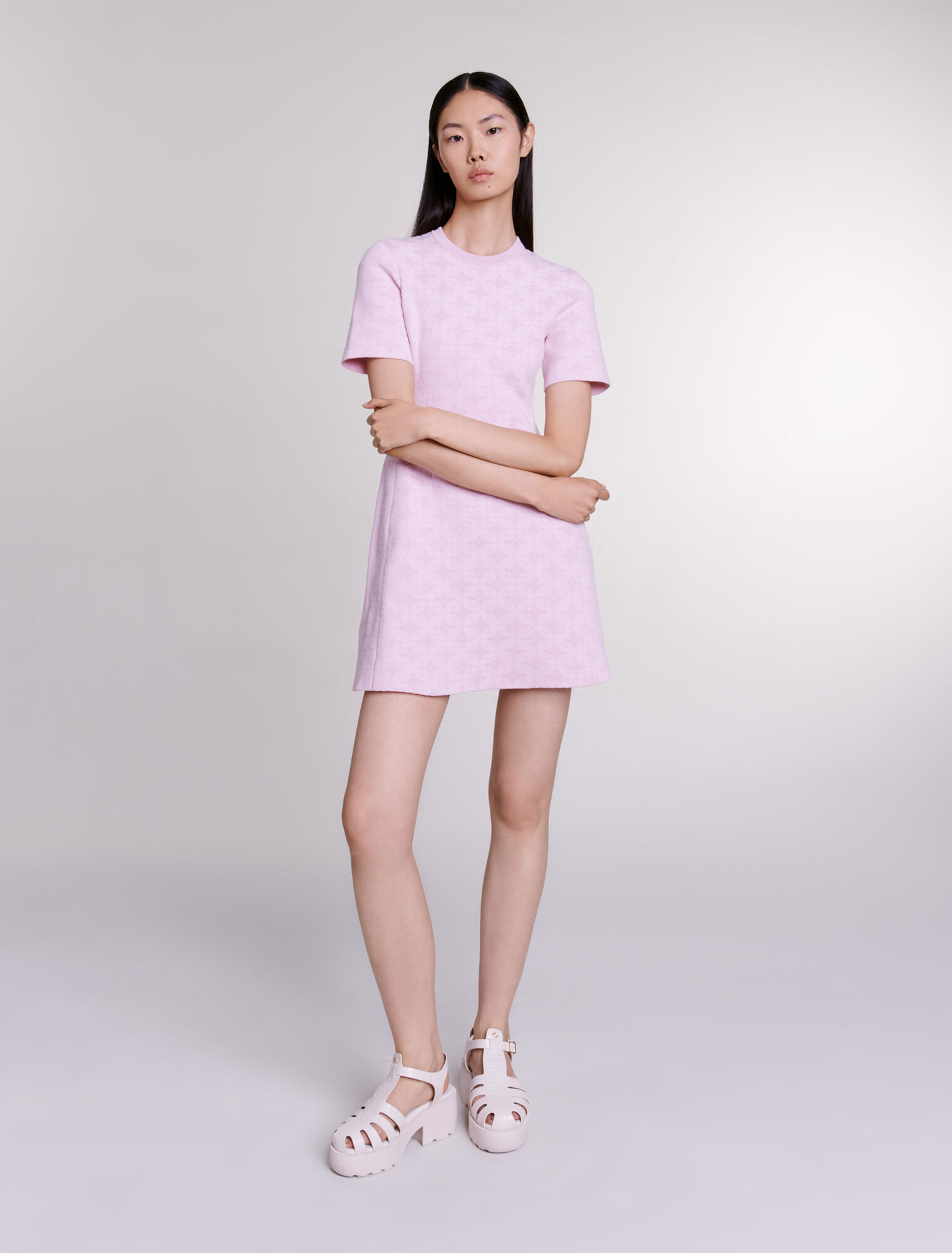 Kurzes Kleid aus Strickjacquard