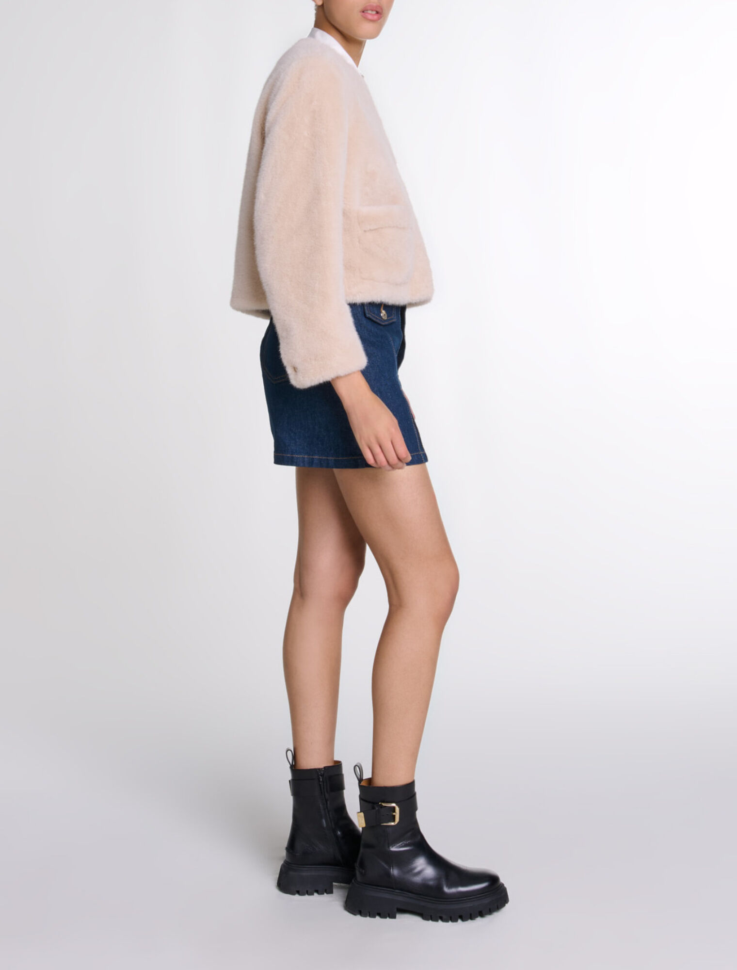 Kurze Kunstpelzjacke