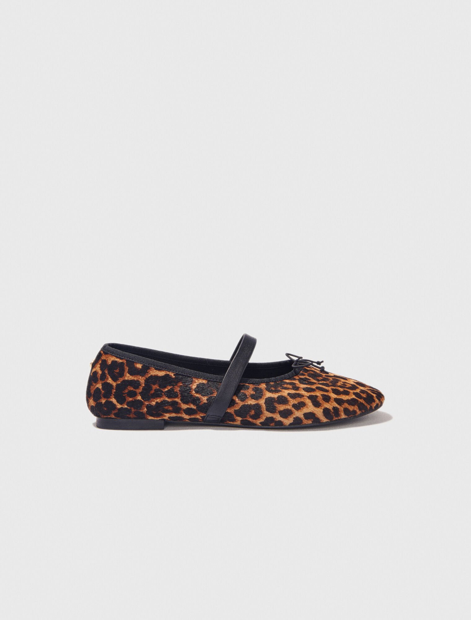 Lederballerinas mit Leopardenoptik