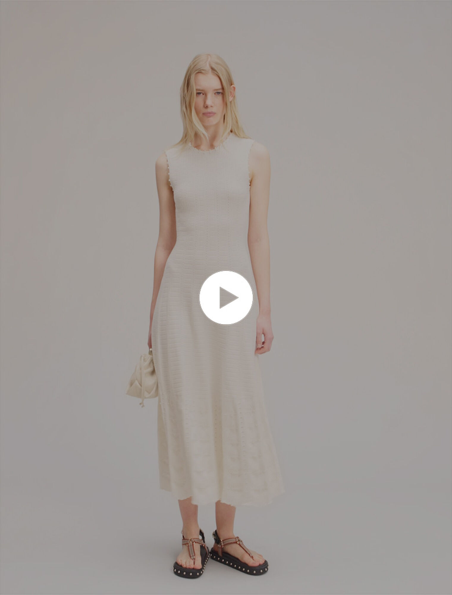 Kleid aus Pointelle mit Perlen