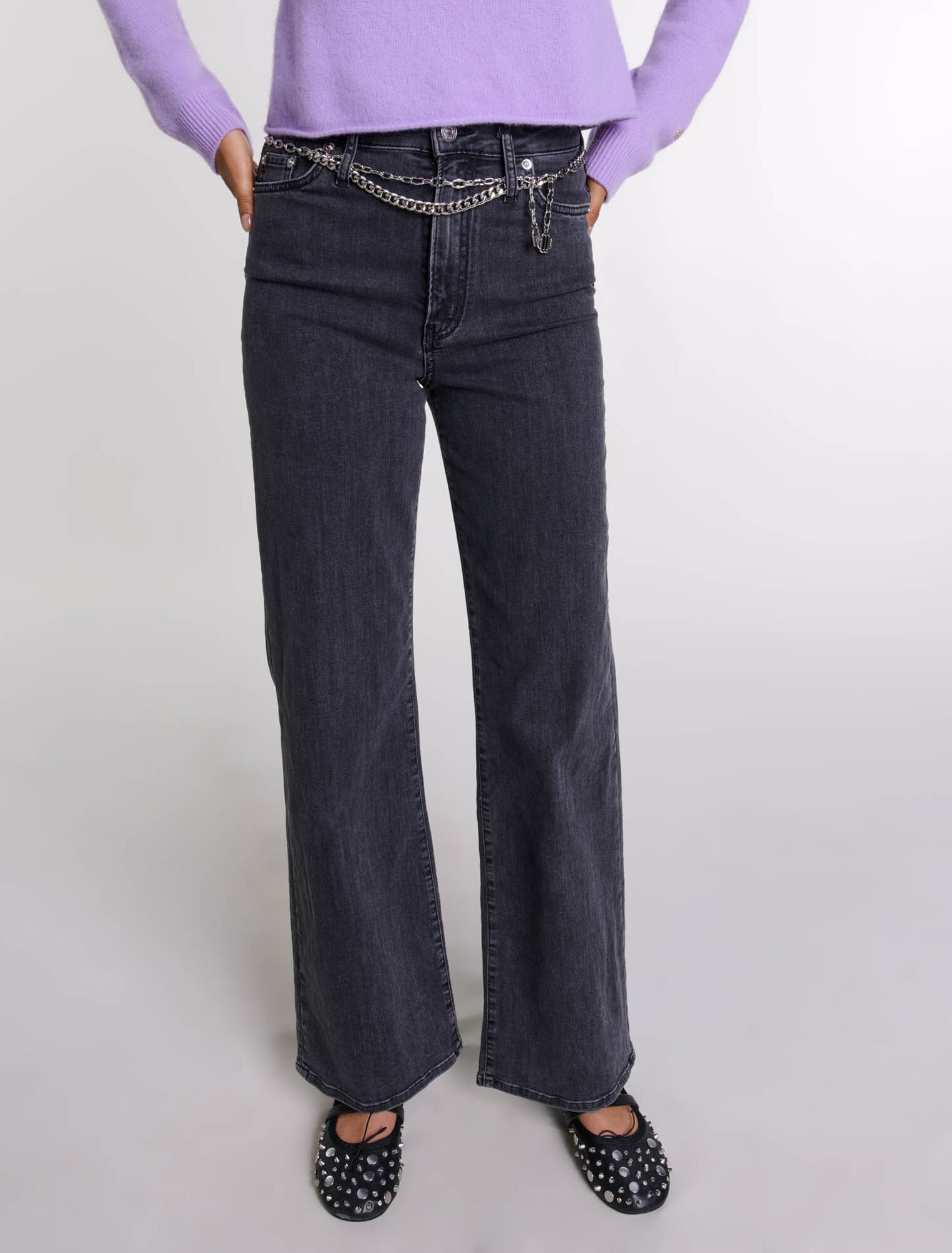 Black baggy jeans with belt