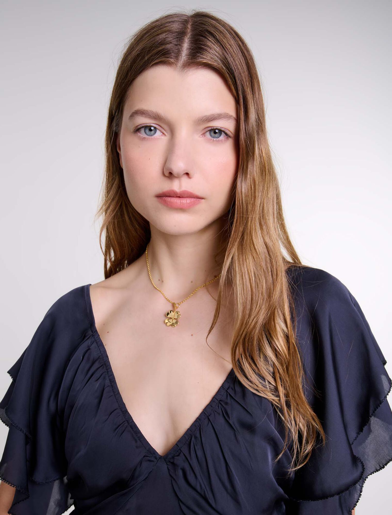 Langes Kleid mit freiem Rücken