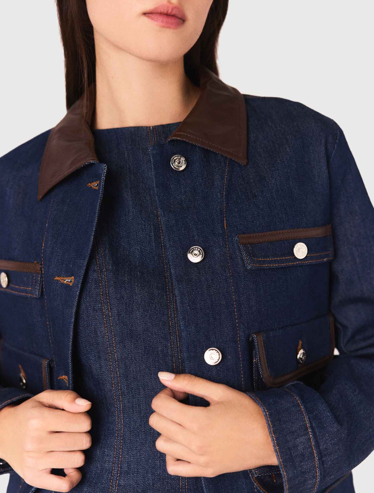 Jeansjacke mit Kunstlederkragen