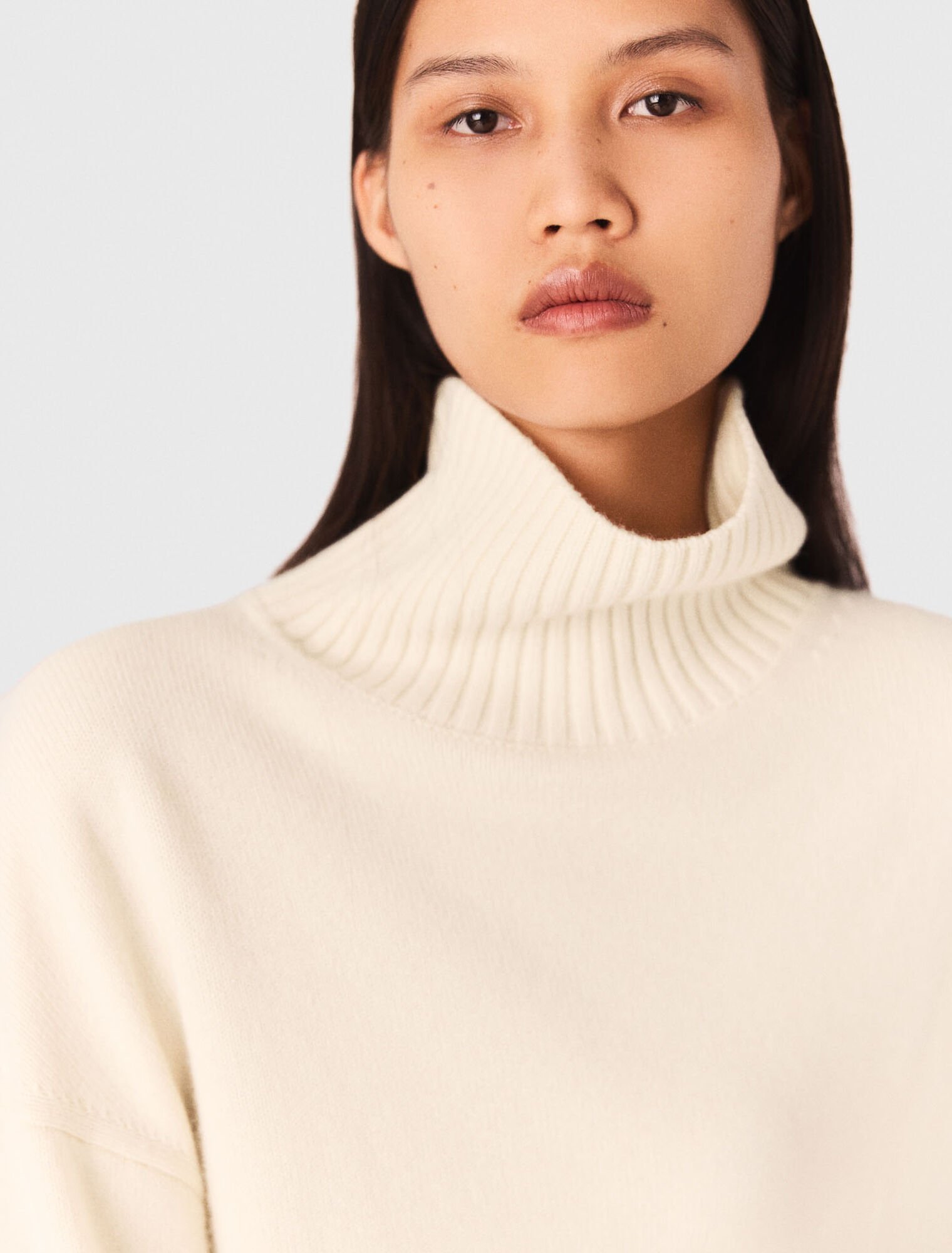 Kaschmirpullover mit Stehkragen