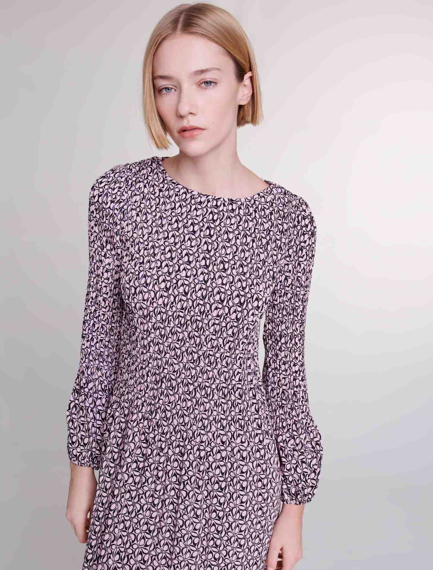 Kurzes Kleid mit Print