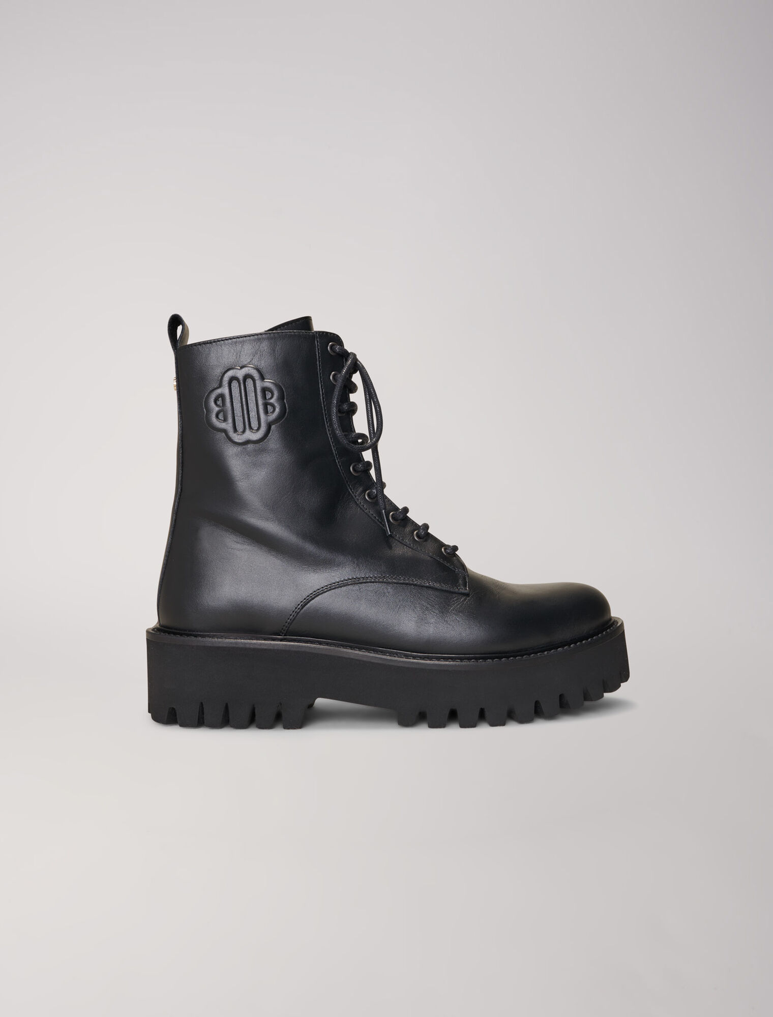 Schwarze aus Leder