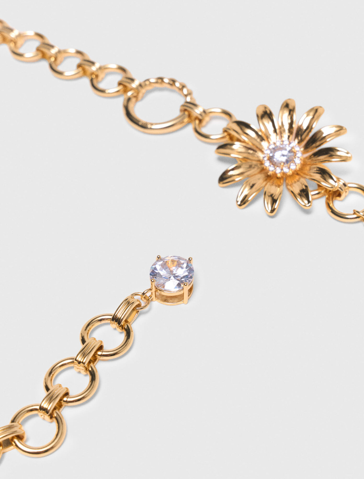 Ketteng&uuml;rtel mit Blumen