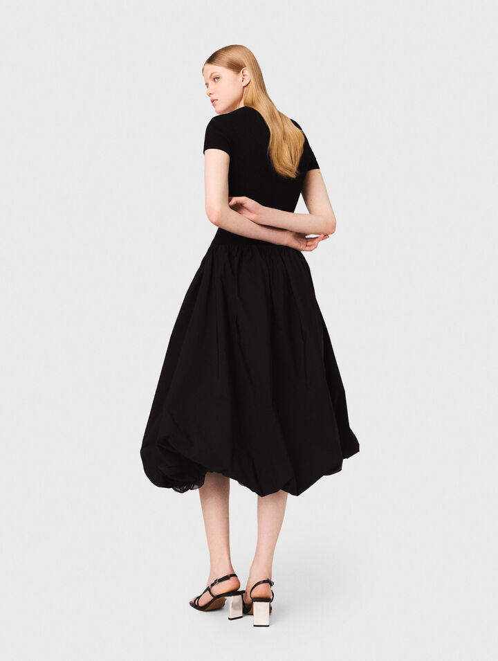 Langes Kleid aus Strick und Taffeta