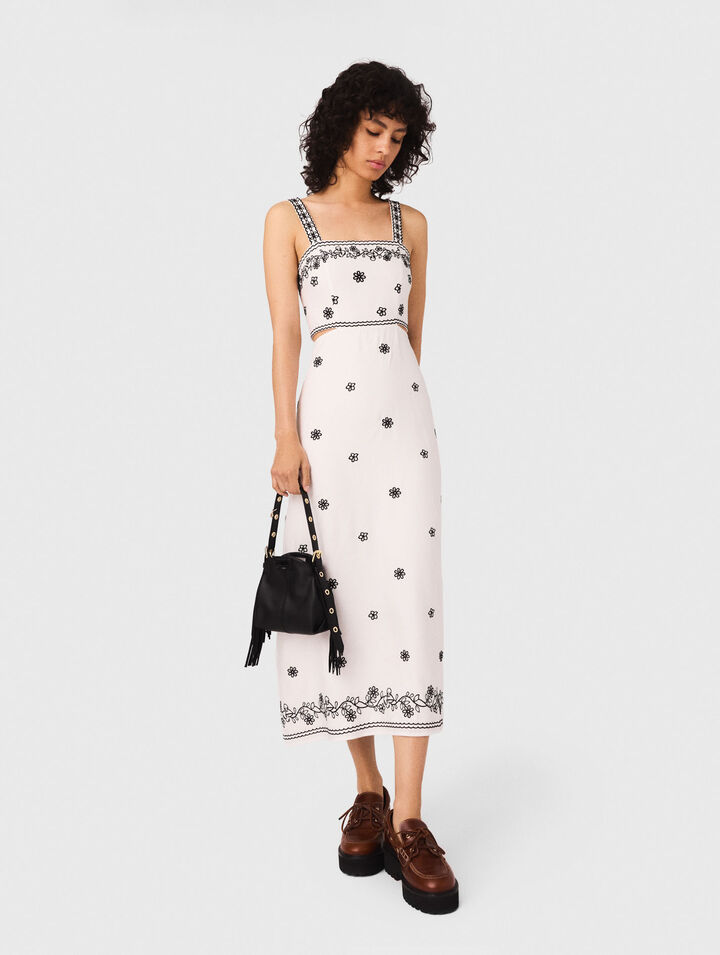 Langes besticktes Kleid mit Cut-out