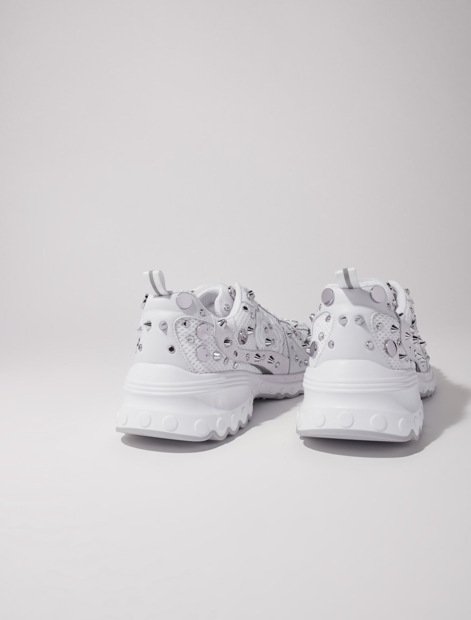 M Sneakers mit Nieten