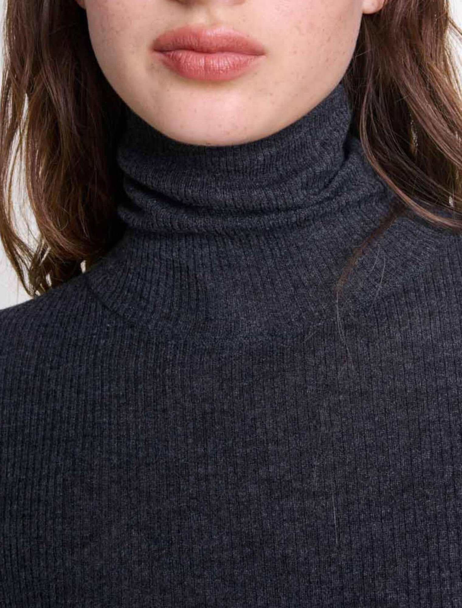 Pullover aus Wolle und Seide