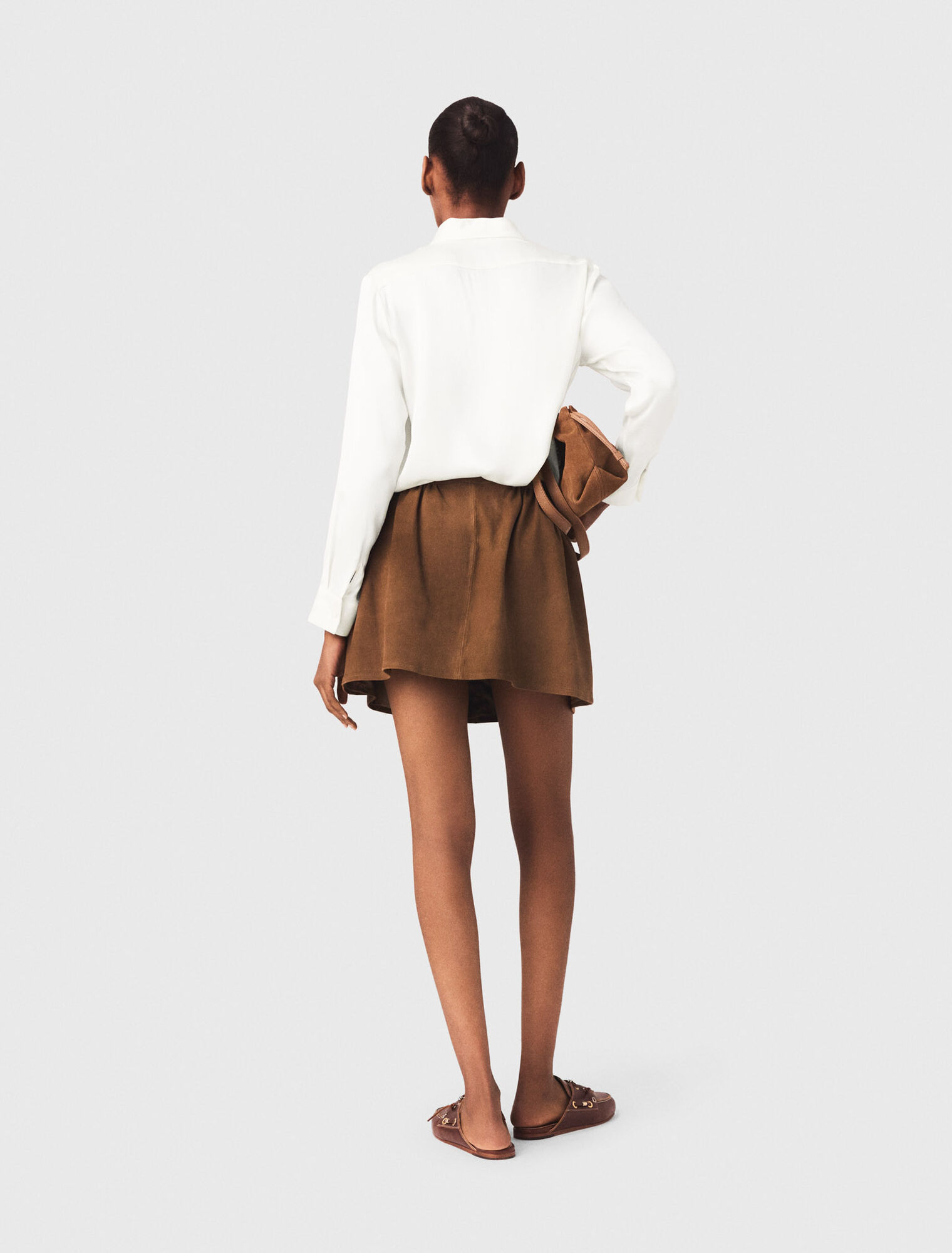 Wei&szlig;e Hemdbluse aus Seide