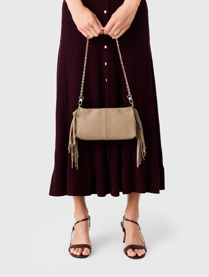 Miss M Pouch aus genarbtem Leder
