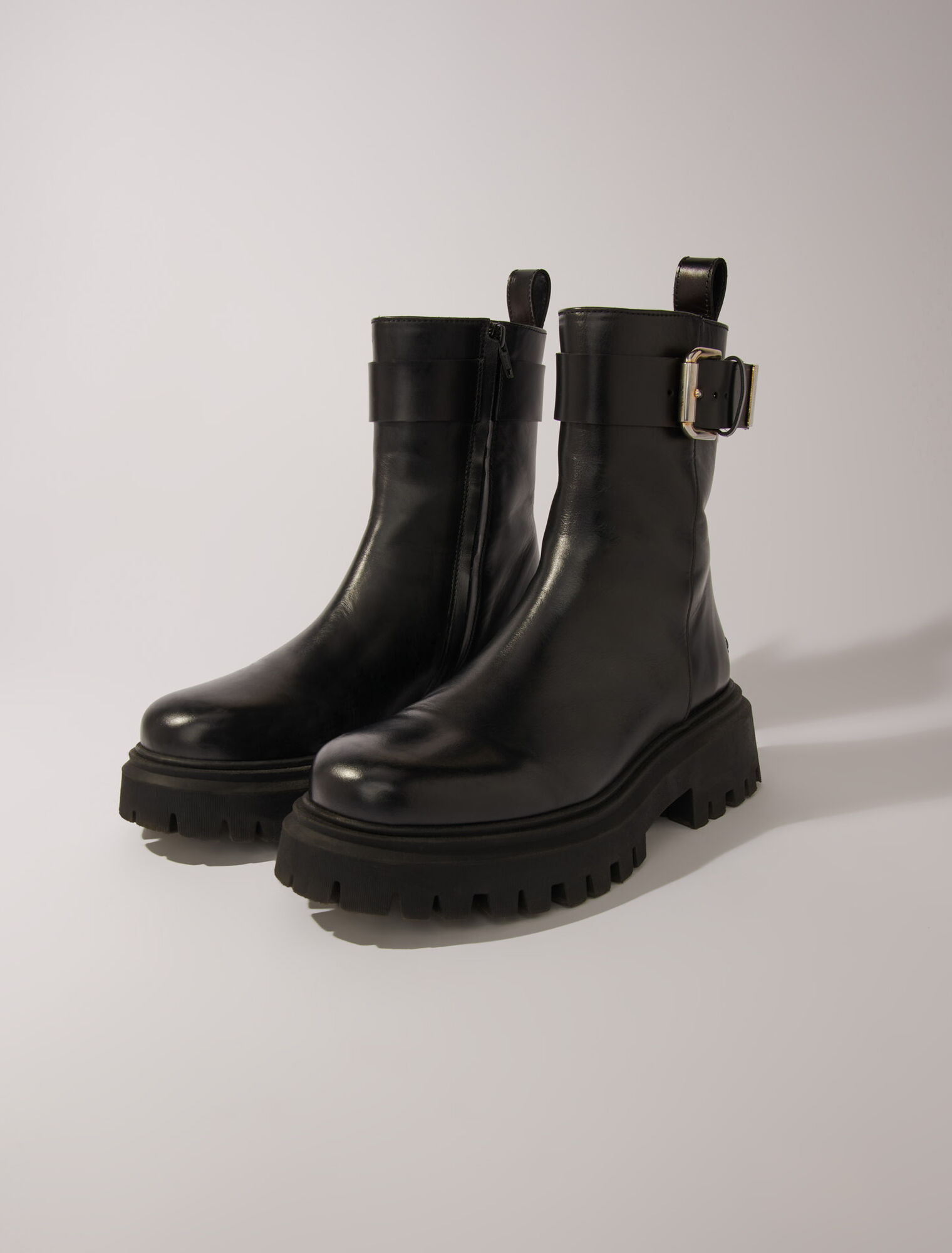Lederstiefeletten mit Schnalle