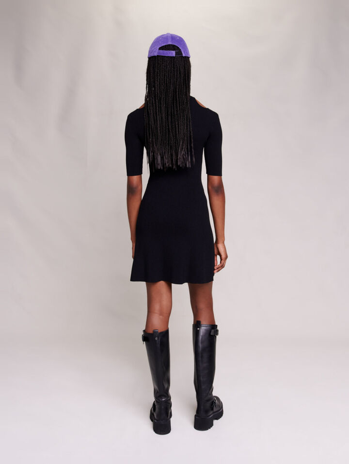 Kurzes Kleid mit Cutaway